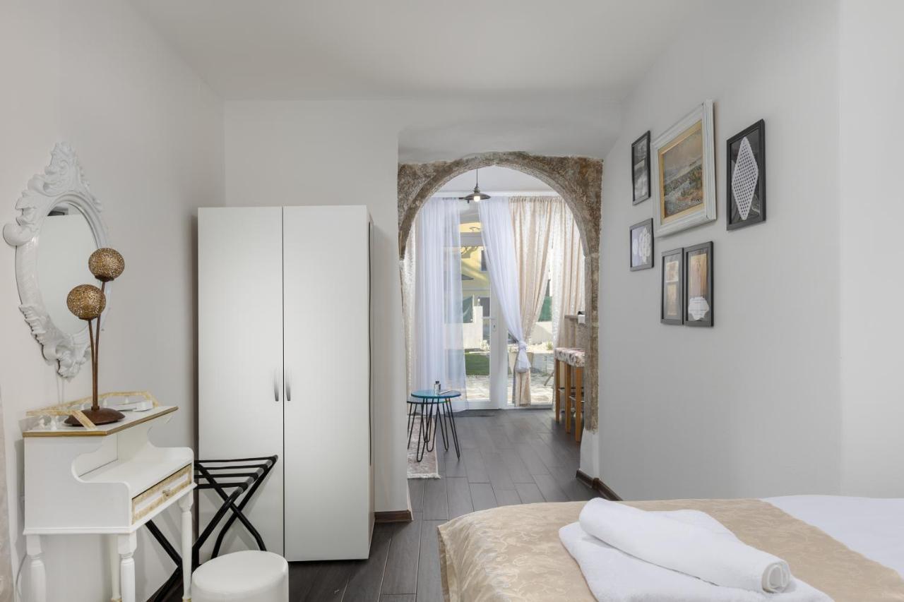 Apartments Mikulin Family Punat Extérieur photo